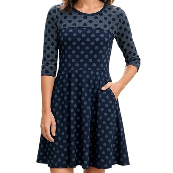 Nina Leonard Dresses & Skirts - NINA LEONARD Dress Midi Super full Navy Gray Polkadot Pullover Scoop neck M